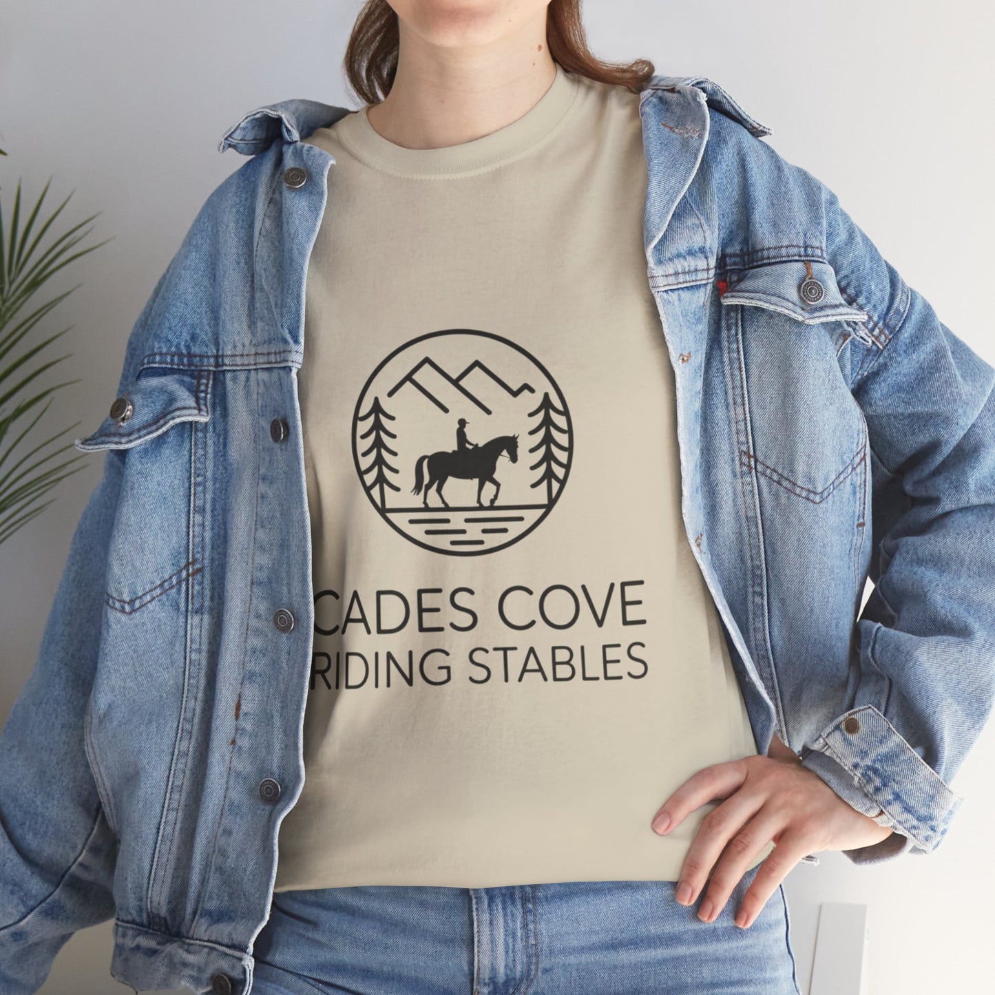 Cades Cove Riding Stables Circle Emblem T-Shirt – Smoky Mountains Western Trail Ride Tee